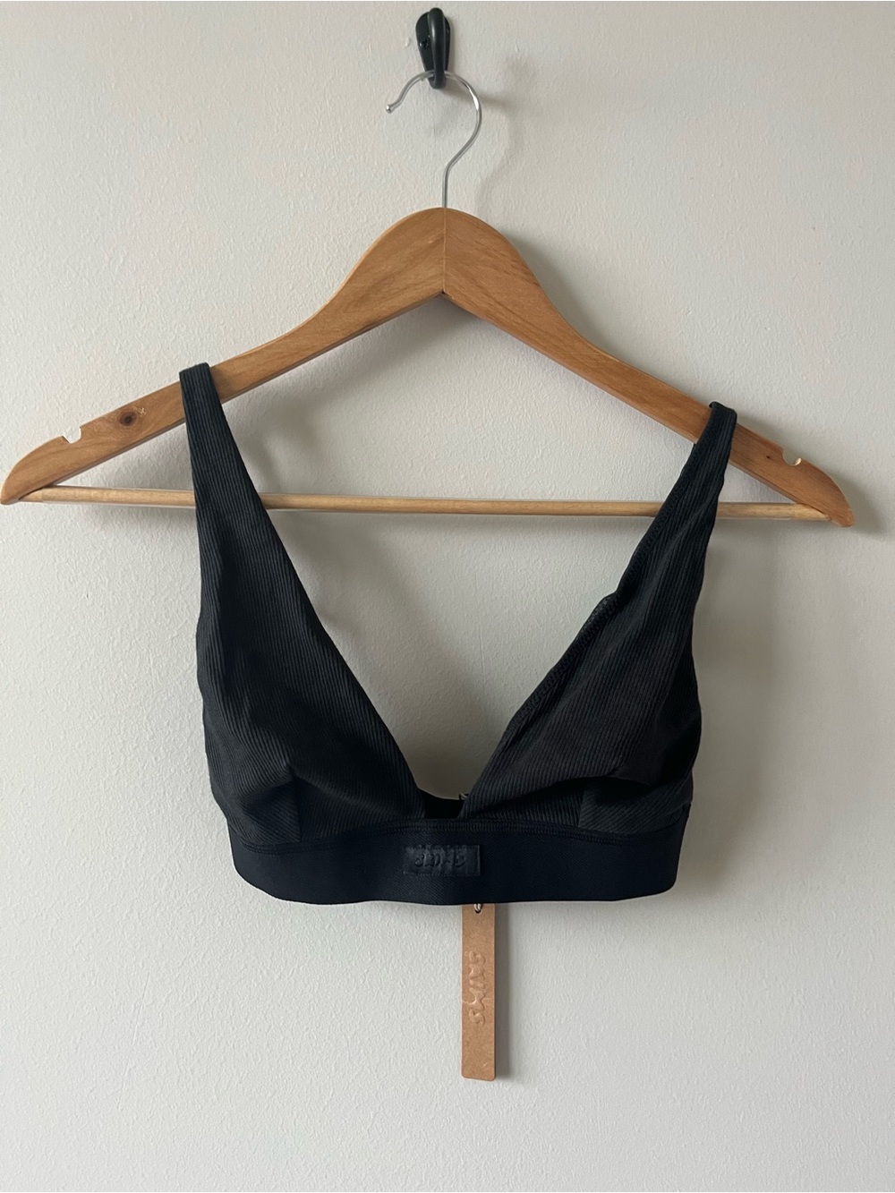 SKIMS Cotton Rib Plunge Bralette XS NWT Soot Color